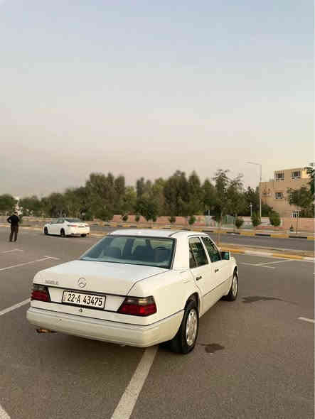 مارسیدز مۆدیل مۆدیل 1992
تەنها یەک پارچەی بۆیاغە لەسەر ساغە  
مەکینەی 300ديلکۆ بەشەرتی قوەتو هەستان ماشاءاللە ئەوێت 
پیشوو دوای گۆڕاوەو بەشەرت تەقو ڕەقە تەبریدی وەکو سەنیک ساردە بەشەرت ❄️کامل ئەشیای تەبریدی گۆڕاوە  چوار تایەی لۆک بێ نوقسانی هەموگیانی بەشەرت مەکینەی لۆک لۆکی خراوەتە سەر هەموو شتیکم بەڕوونی نووسیوە ناونیشان کەلار  
سعری 78وەرقە مەعامە لەیەکی برایانە 
ژمارەی موبایل *********** Singapore
