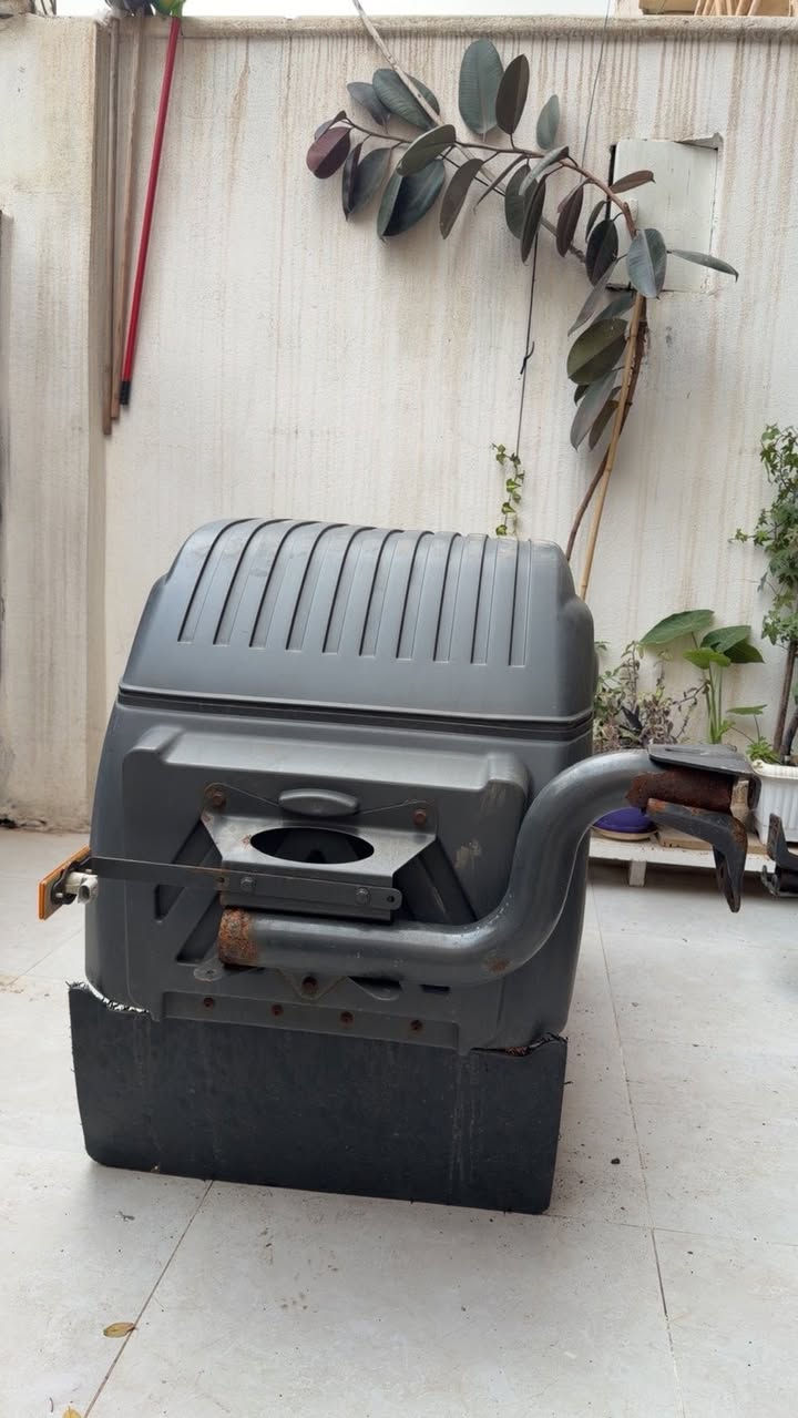 جاملخى پشته وەى اتيكو 8برخى هی واحشه مؤديل 2018 جۆتەکە قۆڵەکەنیشی لەگرە لوى لؤكه
شوێن هه ولیر سەحريشى 450$ کەمەک مەحمەلە
 روقەم تەلەفۆن ***********
  
رفرف الخلفي أتيغو 8 براغي للموديل الجديد بچم وعش 2018 هو رفارين وله أذرع وهو جديد، المكان في إربيل والسعر 450 دولار قليلالفضاء
ديجيت الهاتف ***********
