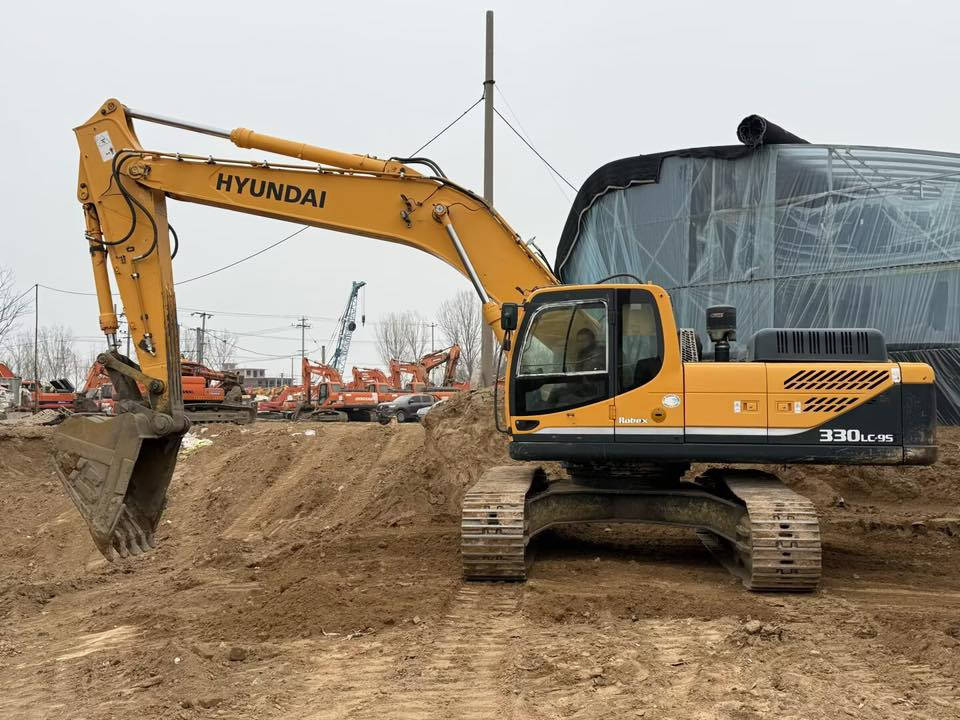 Korean imported Hyundai 330LC-9S, contact me if you're interested


**إذا كنت صاحب هذا الإعلان وتريد حذفه لأي سبب، رجاءا أرسل رسالة إلى الدعم الفني**