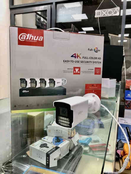 ✨ أنظمة مراقبة Dahua الأصلية — رؤية ليلية ملوّنة 4K! ✨
もし بعدك عم تدور على سيستم أمني مضمون… خلّصنا لك الحيرة!

📦 طقم كامل يتضمن:
✔️ 4 كاميرات Full Color 4K
✔️ تسجيل ذكي SMD Plus يميّز بين الشخص والمركبة
✔️ AI Coding للحفاظ على دقّة التسجيل واستهلاك أقل للمساحة
✔️ 4 قنوات + كابلات جاهزة تركيب
✔️ Plug & Play… تركّب ويمشي فوراً

💡 رؤية ملوّنة حتى بالليل
💪 حماية مستمرة 24/7
🔥 مناسب للبيت، المحل، المخزن، الشركة

💸 السعر:120 الف
🚚 توصيل متوفر
***********
الدورة البوعيثه مجاور فلافل لبنان
