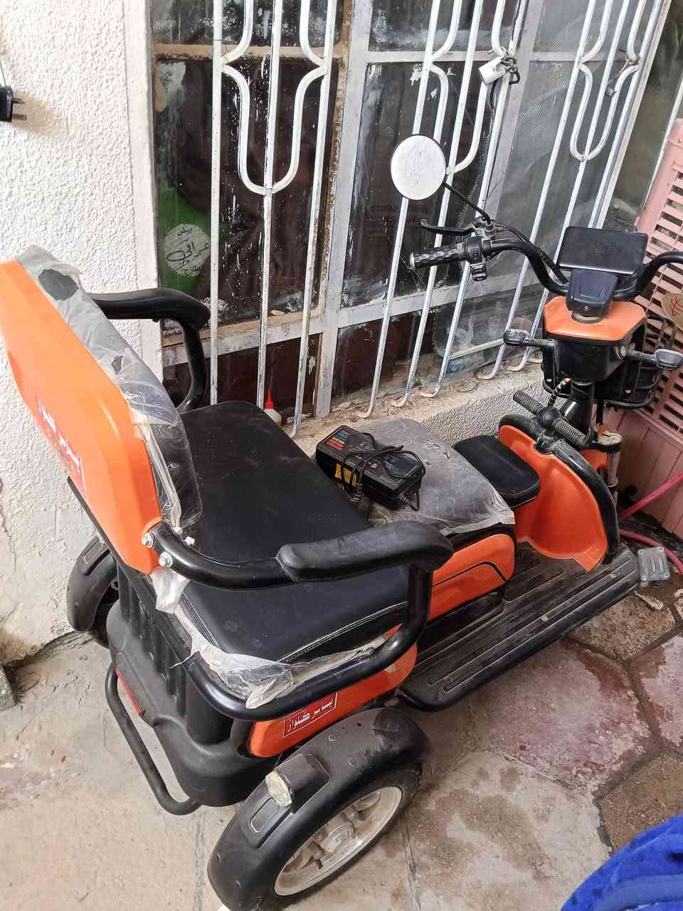 دارجه شحن نظيفه قليل استعمال نقص بس باتريات كربلاء ***********
