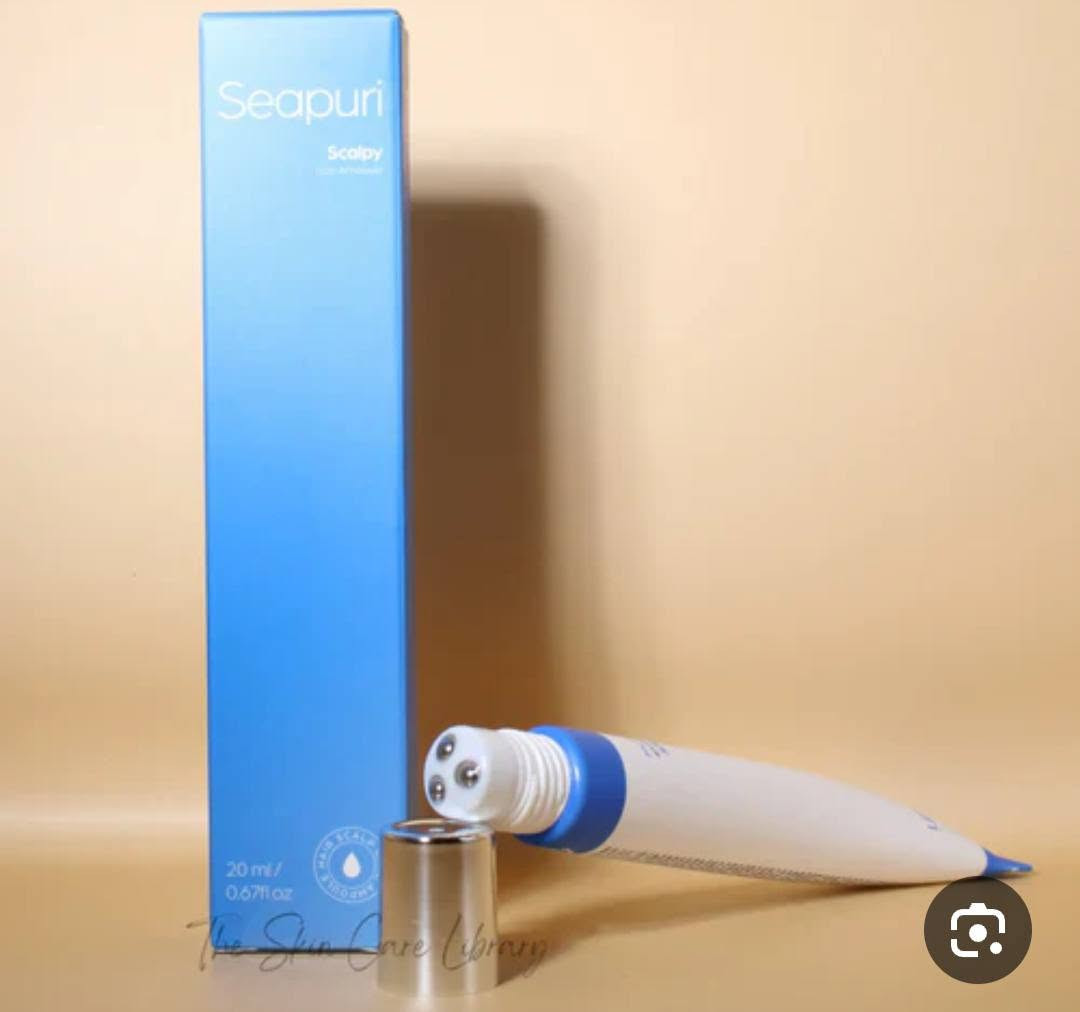 🌹 سيروم وأمبولة الشعر الكورية🌹
 Seapuri Dr.33 Hair Ampoule 💉💉💉
(المعروف أيضاً باسم Seapuri Scalpy Hair Serum).

وهو منتج مخصص للعناية بفروة الرأس ومكافحة تساقط الشعر وتغذية البصيلات

🫵تتقليل تساقط الشعر: يساعد على تنشيط البصيلات الخاملة وزيادة الكثافة.

🫵تهدئة وتبريد الفروة: يمنح شعوراً بالانتعاش والبرودة الفورية لتقليل الحكة والتهيج

🫵.تنظيف الفروة: يساعد على تقشير خلايا الجلد الميتة وتنظيف الدهون المتراكمة

🫵.سهولة الاستخدام: يأتي الأنبوب برأس تدليك يحتوي على بكرات ثلاثية (Triple Roller) لتوزيع السيروم وتنشيط الدورة الدموية

🔥.المكونات الأساسية🔥
يحتوي السيروم على ثلاثة عناصر نشطة رئيسية:

🍂حمض الساليسيليك (Salicylic Acid): لتقشير الفروة وتنظيفها

🍂ديكسبانثينول (Dexpanthenol): لترطيب وتقوية جذور الشعر

🍂منثول (L-Menthol): لتهدئة الفروة وإعطاء إحساس بالبرودة.
مكياجات قمر  
جبله بجانب البريد قبل الكنافه الجبلاويه


**إذا كنت صاحب هذا الإعلان وتريد حذفه لأي سبب، رجاءا أرسل رسالة إلى الدعم الفني**