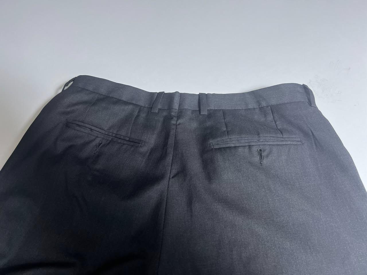 بنطرون قماش ماركة  Massimo Dutti
نضافه 💯
قياس 34
حجز خاص
تابع كل ماهو جديد ومميز ونادر
توصيل موجود 🚚


**إذا كنت صاحب هذا الإعلان وتريد حذفه لأي سبب، رجاءا أرسل رسالة إلى الدعم الفني**