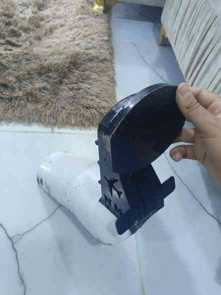 للبيع راصطه باكستانيه شرط جديده مزرفه كامل بس شد سعر ٤٠ بيها مجال  شراي اتصل ‏‪***********‬‏
