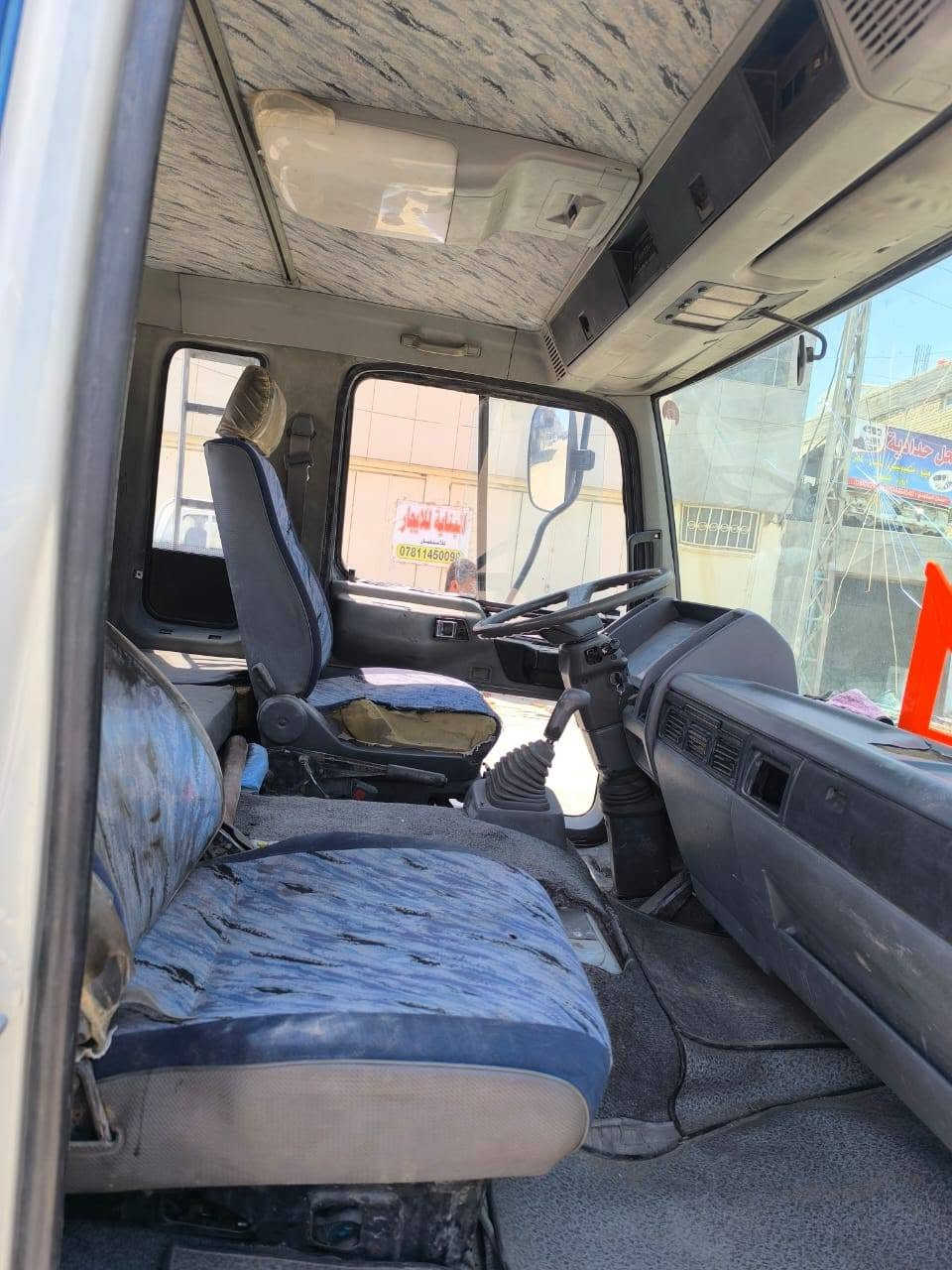 السلام عليكم ورحمه الله وبركاته 
هينو طيره 70عادي مكينه ستندر مامفتوحه 
طول سته اله عشره شاصي جديد بلادي 
رقم كربلاء موديل 92 سياره جديده قماره مال حاويه 
مكان حله بابل الاستفسار ***********
مكلف بالنشر
