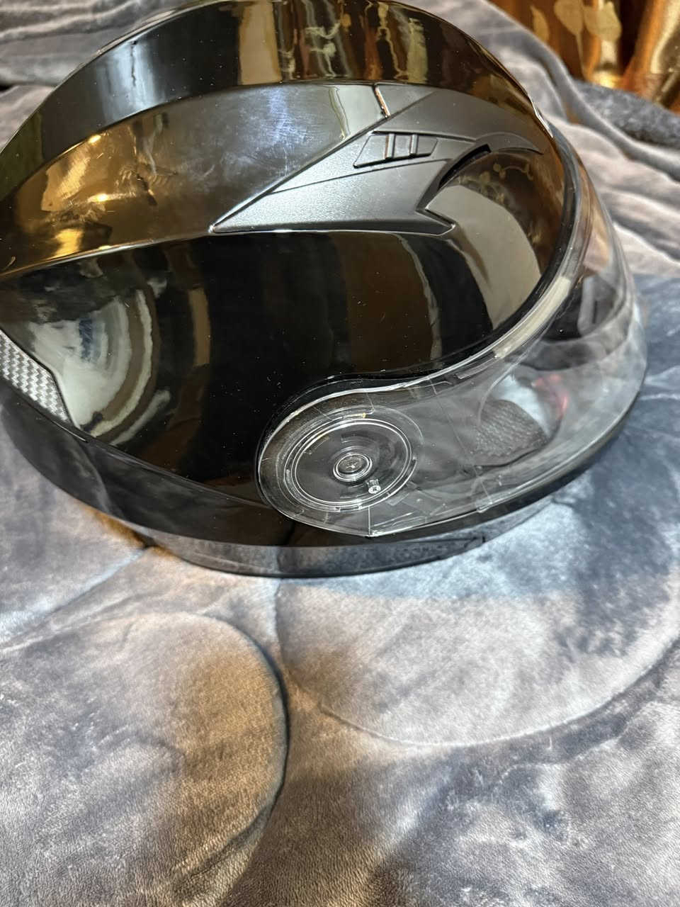 سلام عليكم خوذه للبيع وزن ثكيل فج قلاب سعرهة 35وبيهة مجال بسيط مكاني بغداد ***********
