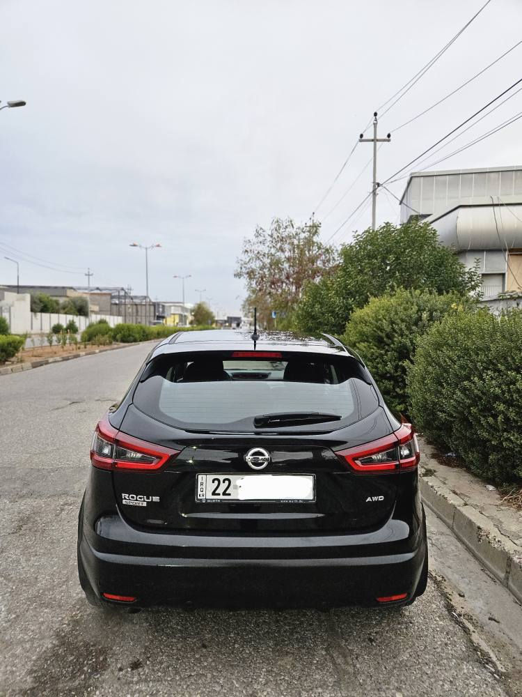 نیسسان رۆگ سپۆرت ٢٠٢١ 
سەیارەکە مواسەفات S ی دەبل ئەکسلە . مەکینە ٤ پستنی بێ تۆربۆیە ... 
٥٠ هەزار رۆیشتیە.  بستەک دەرگای پشت سەکن تەعدیلە باقی هیچی دی نیە دەعامیەکانیشی بۆیاغی نیە.
ئێرباگ بەس شان بویتەوە 
 گێر و مەکینە و کارەبایاتی بەشەرت.  رەقەم و سەنەوی نوێییە 
JN1BJ1AW9MW662390
سعری ١٦٠ وەرەقە...
اربیل..
0750 052 1941 what's up + korek أربيل, العراق
