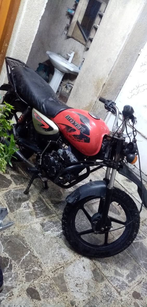 سلام عليكم بوكسر جبلي للبيع فقط دراجه شغاله نكره مكينه ناعمه لا تنقيص ولا تبخير دراجه بدون اوراق مكفوله من السرقه السعر ٥٠٠ الاستفسار***********
