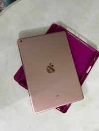 ايباد الجيل ٨ • ذاكرة ٣٢ • بطارية اصلية