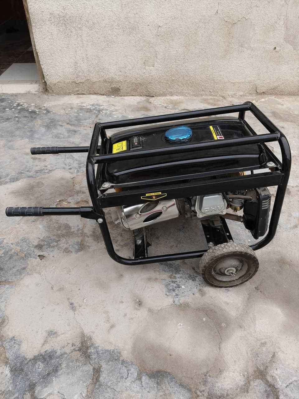 السلام عليكم مولده ONAX جديده مامشتغله ولا مره بصمه وسويج سلف دهن مابيه وبانزين مابيه بعده على وضع الشركه مكفوله من كلشي سعره 300 وبيه مجال مكان بصره زبير *********** واتساب شريحه مسدوده
