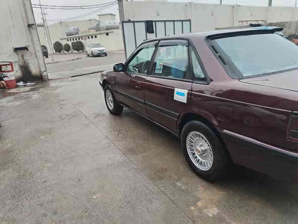 مازده 626 گئر عادي. مه كينه 8 و به خ بي ليدرانه. جوار جام كاره بايي. توندو توله به شه رت. زينكه و سه نه وي نويه هه زه و فه حسي نويه جائزه
سه ياره كه زور خاوينه له سه ر ده قي شه ريكه ماوه ته وه
جوار تايه ي نو ي له بنه
شوين. هه ولير
سعري 50 وه رقه مامله
*********** أربيل
