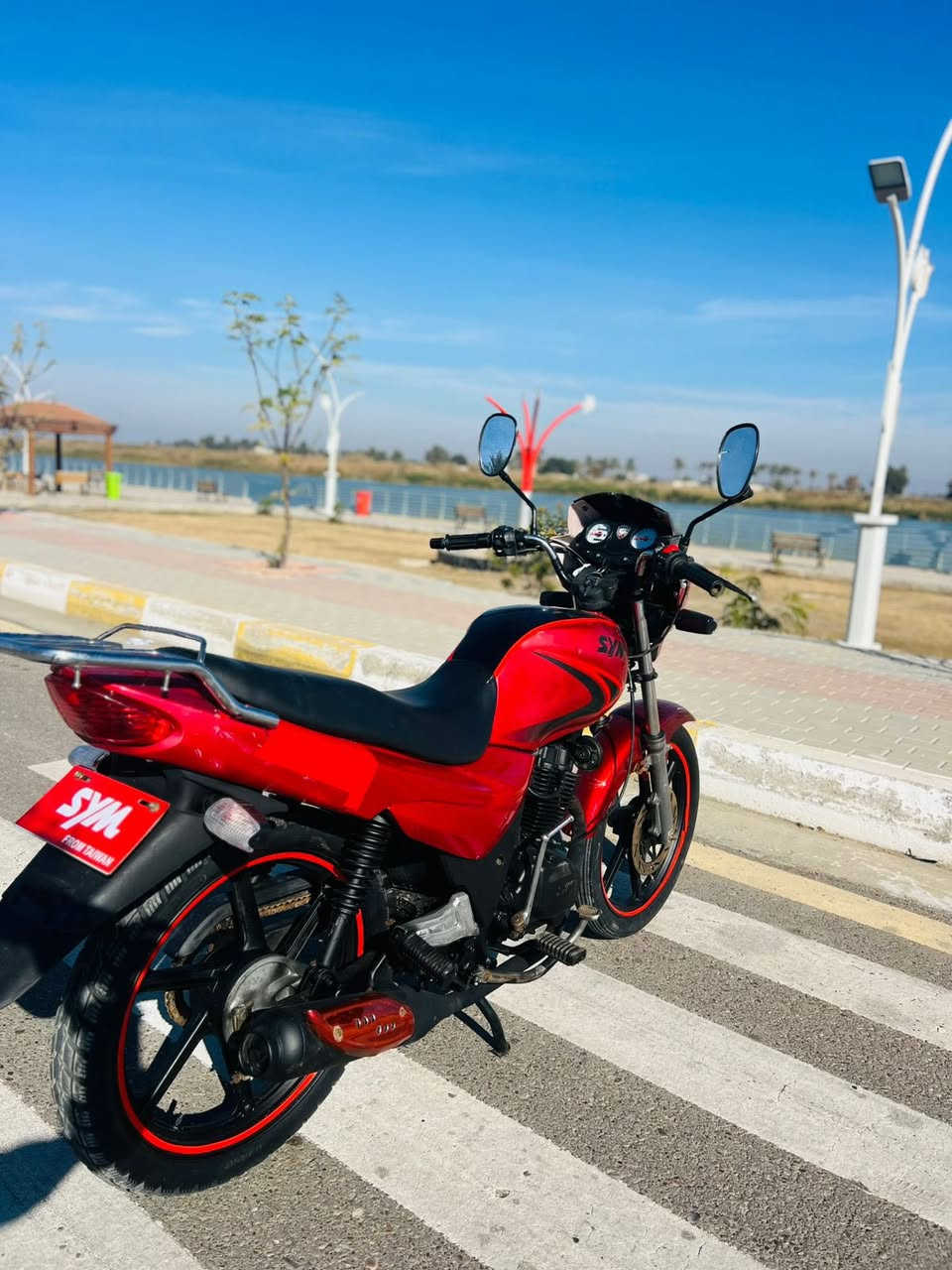 سلام عليكم لبيع سايم عدل مديل 2014 مكمكرك موطور نضيف كهربائيات كله شغال تخم تاير جديد دهن جديد دراجه نضيفه وجهازه محرك ناعم متسمع صوت السعر 650 وبي مجال بسيط حك الجيه العنوان الفلوجه الرقم ***********
