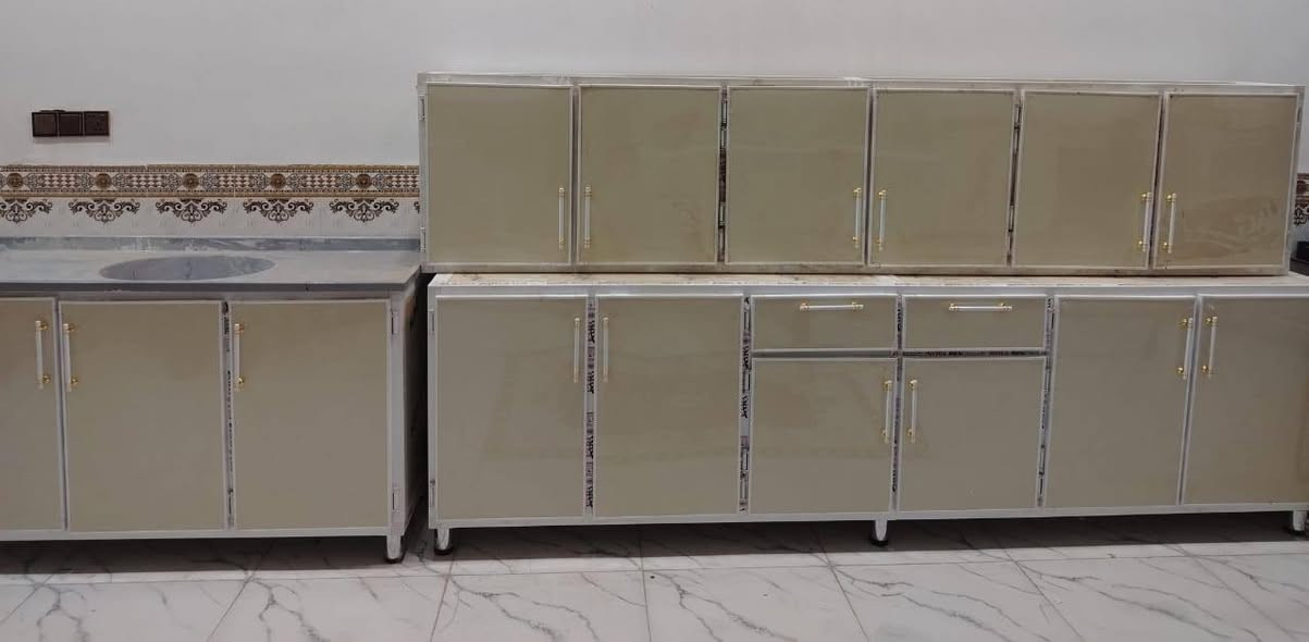 كونتر البيع جديد مامستخدم تسكام ثقيل ٣متار وسنكي متر ونص مرمر شراي يتصل عله رقم *********** بي واساب او خاص دوانيه مااجاوب تعليقات
