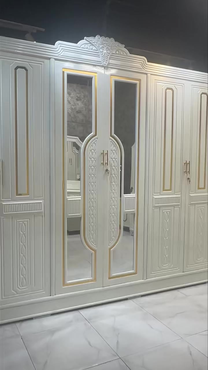 لدوخ نفسك ماراح تلكه ارخص من هيج سعر

متوفر الان مليون و600 الف

اليكم المواصفات 👇

غرفة ست ابواب طابقين ملحق نجاره عراقيه 

تتكون من 11 قطعة 

مراية قيافه هدية 

الوجه 10ملم 

الدآخل صاج طبيعي 4 ملم 

الضهر جرجوبه ضب براغي 

القاعدة بلوك صاج 16 ملم 

الغرفة نجارة عراقية 

من انتاج زان بغداد للاثاث العراق 

ارتفاع الكنتور 265

عرض  الكنتور 320

عرض زاوية الملابس 110

ضلع كأمل الزاوية مع الكنتور 430

السعر مليون و600 الف فقط

زان بغداد للاثاث العراقي

خدمة استبدال الغرف بغرف جديده مع الاتفاق على الفرق 

خدمات مابعد البيع لمدة سنه مجانيه 

العنوان بغداد المعامل الحسينيه قرب مقبرة المسيح مجاور سوق الحسينية 

يوجد لدينا خدمة توصيل وشد الى جميع المحافظات العراق 

تيك توك 👇

www.tiktok.com/@kaarar_94

شكراً لاختياركم زان بغداد للأثاث العراقي نسعد بخدمتكم 
‭‬
***********
***********

***********
***********
