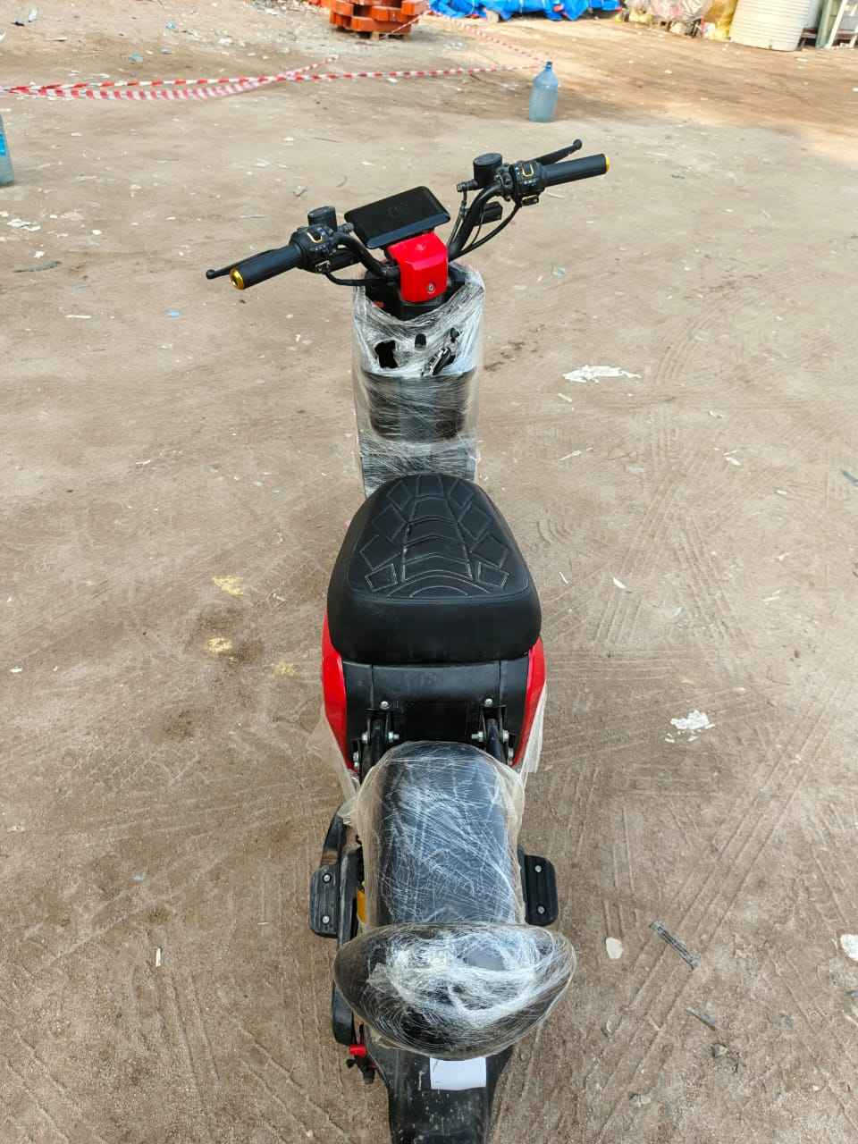 دراجه شحن جديده كلش استخدام قليل  
توها طالعه من الوكيل 
R9 
السعر 450 وبيها مجال 
*********** بغداد, العراق
