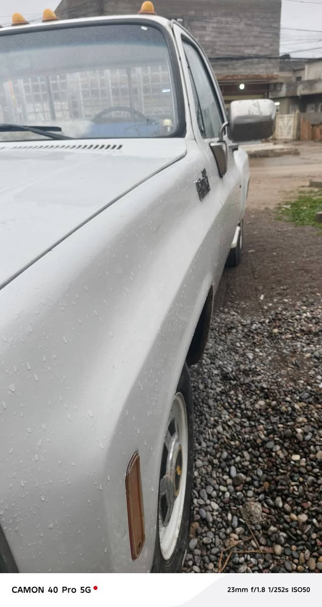 سلام عليكم بيكم شوفرليت موديل ٧٦معمر على شاصي رقم نينوى مشروع وطني الماني طخم تاير سياره جاهز من كلشي ربع ماتصرف عليها المحرك وكير خير من الله المحرك ٦اسلندر السعر ٥٠وبيها مجال عنوان موصل حي القاهرة ***********
