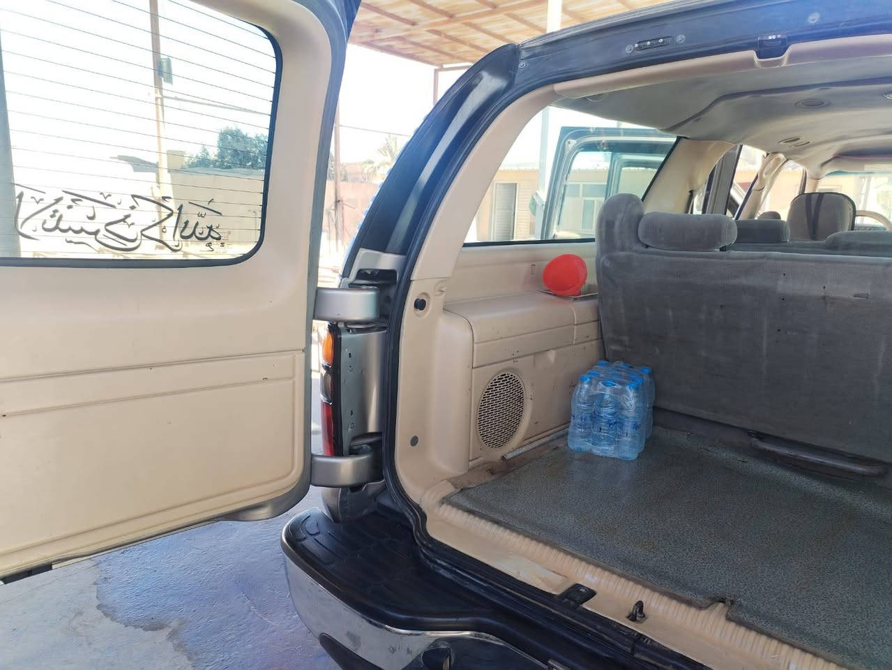 السلام عليكم للبيع بهبهان 2001رقم واسط صوليه كفاله من نقل الجثه والاصوليات تحويل ثاني يوم بدون صبغ والضربه تخم تاير برجستون مكينه 6/100 صار ٤شهور شاده وكير 1000السعر 128وبيها مجال حك الجيه مكاني كربلاء قضاء الحر ***********
