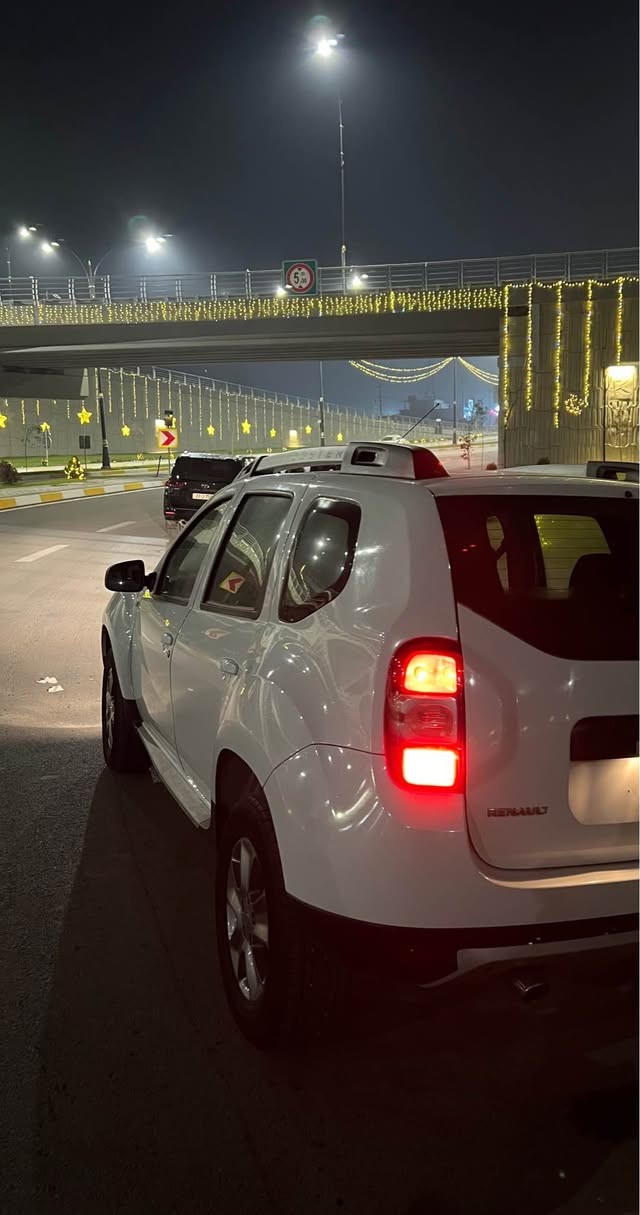 رينو داستر فارةنسي
 موديل ٢٠١٧
مةكينة انجيكتر گاز سوپةر
بةشةرتي ئةوةي كيشي لة بةنزين خوشتر بي 
دةبل اكسل قورس و خةفيف 
تةبريد سارد و گةرم
فوليوم بلاكجگتور ليزةر
هةرچوار تاي نوية 
سةنةوي  و هةزةي نوي 
بةناوكردن بةشةرت
رةقةم هةولير رةقةمي لةگةل 40900
١١٣ هةزار رويشتوة
دوو دةستي كردوة زور خاوينة
مةكينة تةبريد دةبل هةمووي بةشةرت
بي سبوغ 
سعري 112 وةرةقة و مةحةمةلةي تيداية
***********
*********** سوران, أربيل
