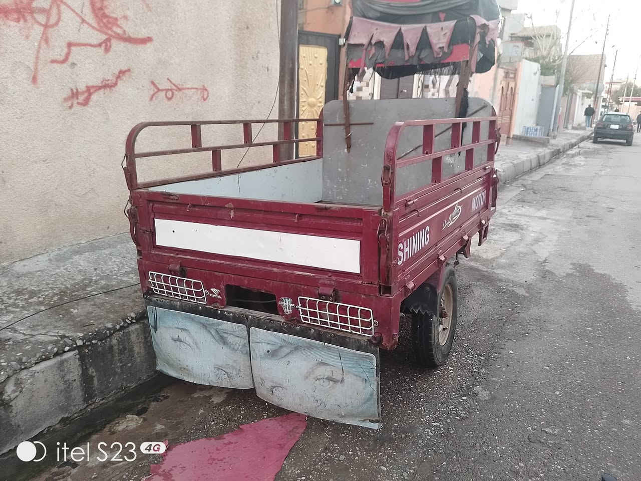 السلام عليكم ستوته للبيع موديل 2018 المكينه 2021 المكان موصل حي القدس المنفيس مدفوع كمركو السعر 800 وبيها مجال مكلف بالنشر الرقم الهاتف ***********//***********
