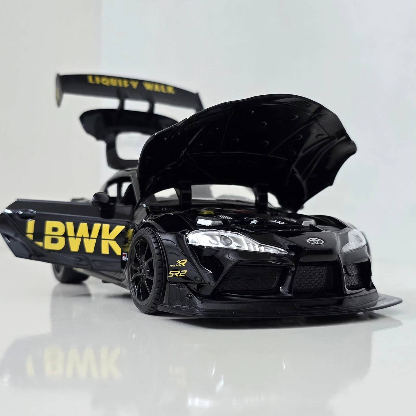 Toyota Supra MK5 🚘
مجسم سيارة حجم 1:24 
تفتح كامل أبواب بنيد صندوق
إضاءة + صوت
السعر : 18 الف
توصيل متوفر لجميع أنحاء العراق 🇮🇶📦


**إذا كنت صاحب هذا الإعلان وتريد حذفه لأي سبب، رجاءا أرسل رسالة إلى الدعم الفني**