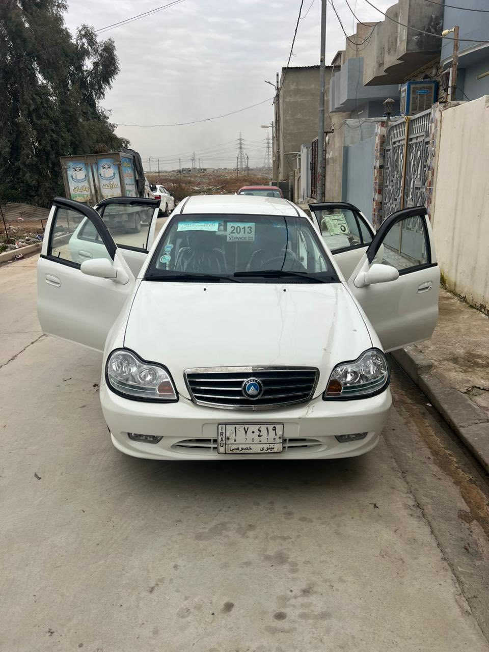 سيكي للبيع موديل 2013 كصه جديده مكينه وكير شرط كابون بانزين بيها رقم نينوى شرط الوكاله والتحويل صبغ حزام جماليه بدون ضرر. بدون معجون السعر 47 وبيها مجال  طخم تايه طخمها ستيرن بور دوشمه جديده وايرمنيه كلها شغاله سياره جاهزه ربع ما تصرف عليها ‭0750 219 2665‬   // *********** مكان السياره حي انتصار
