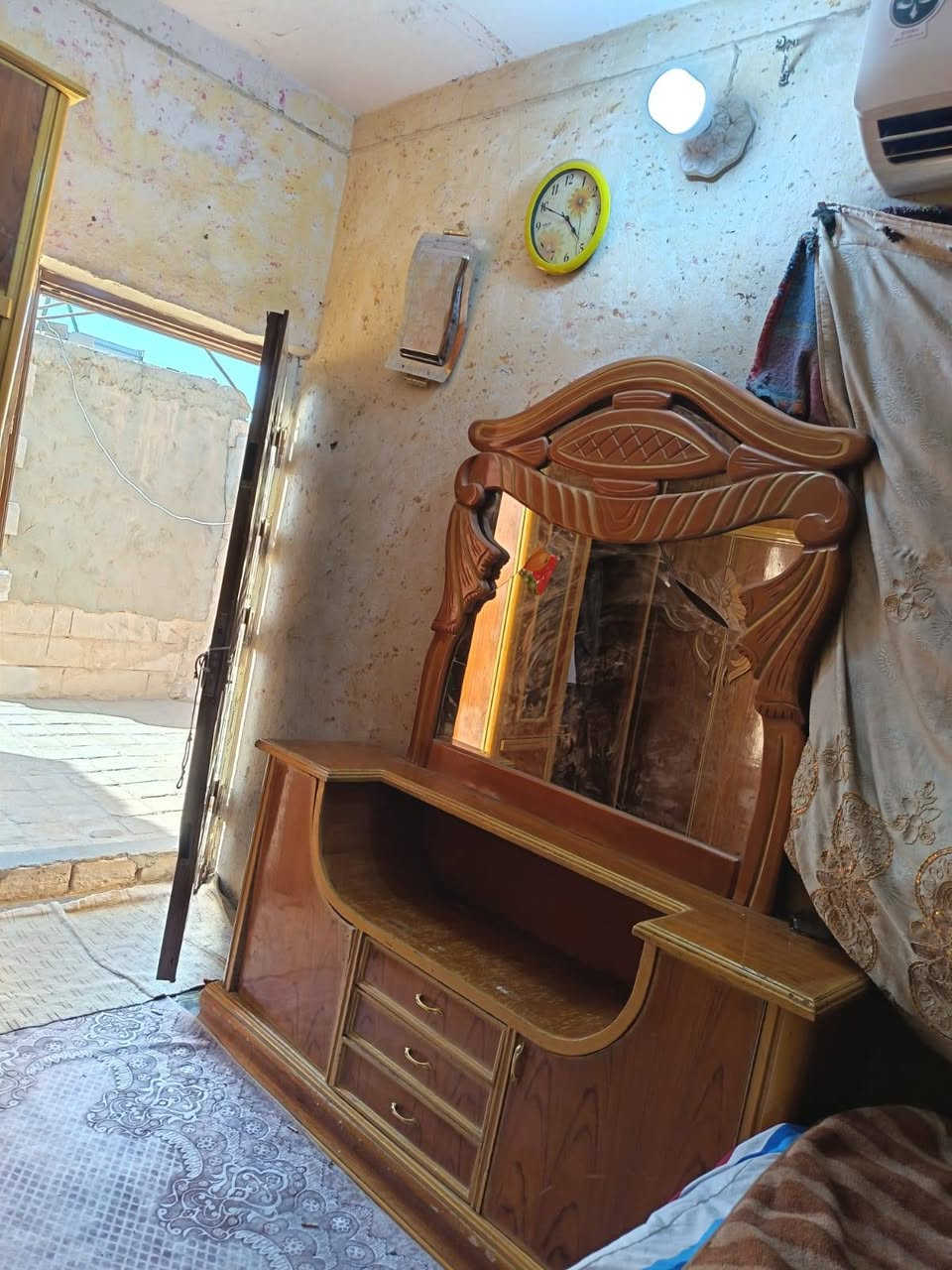 غرفه للبيع سعره550بيه ترتيب بسيط


**إذا كنت صاحب هذا الإعلان وتريد حذفه لأي سبب، رجاءا أرسل رسالة إلى الدعم الفني**