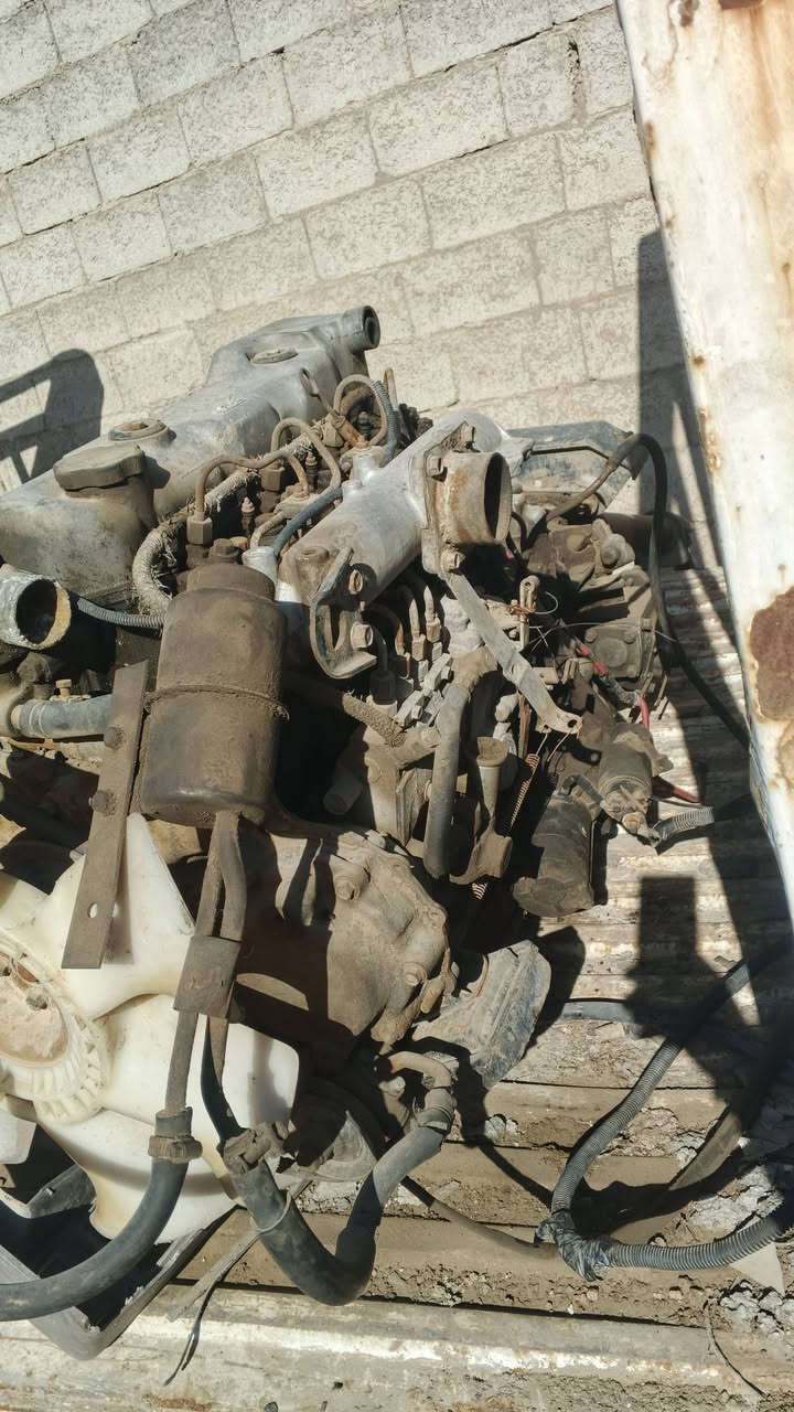 اي واحد يحتاج غراض تفصيخ سمندمجود
ونشتري سيارات تصقيط بغدادفقط
مكان  بغداد فلكت سلمان باك
***********
