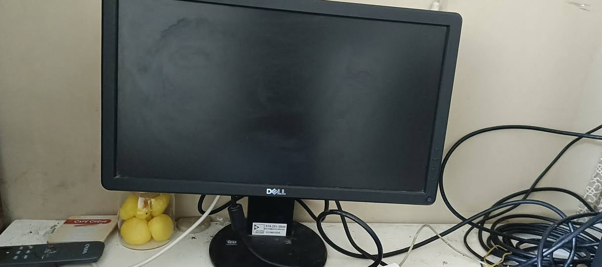 حاسبة  معالج i 5 4400 وكرت asus gt1030 gddr5 2g   ram 4  و ssd 128 كرت صوت داخلي مع شاشة حجم ١٩  سعرهة ١٥٠ مكانهة الكاظمية  اخوان  يعني حاسبة كاملة ما ناقصهة اي شي    ***********# ‏  ‪***********‬‏#

