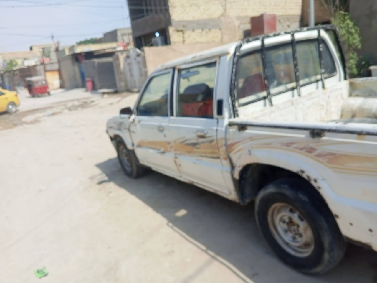 بيكم مازدا موديل 99 رقم انكليزي تحويل ثاني يوم كير ومحرك واكسل نضيفات حيل وخير من الله  السعر 28 وبيه مجال شاصي احلا من زبد مستعجل ع بيع *********** رقمي

