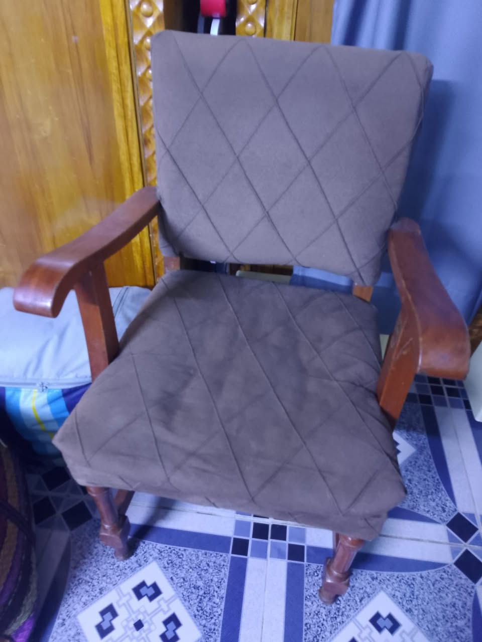 بسبب الوعود الكاذبة نشرت مرة ثانية
غراض بيت للبيع
رقم الهاتف ***********
