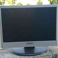 شاشة كمبيوتر • شاشة ١٩بوصة • سەنگەسەر