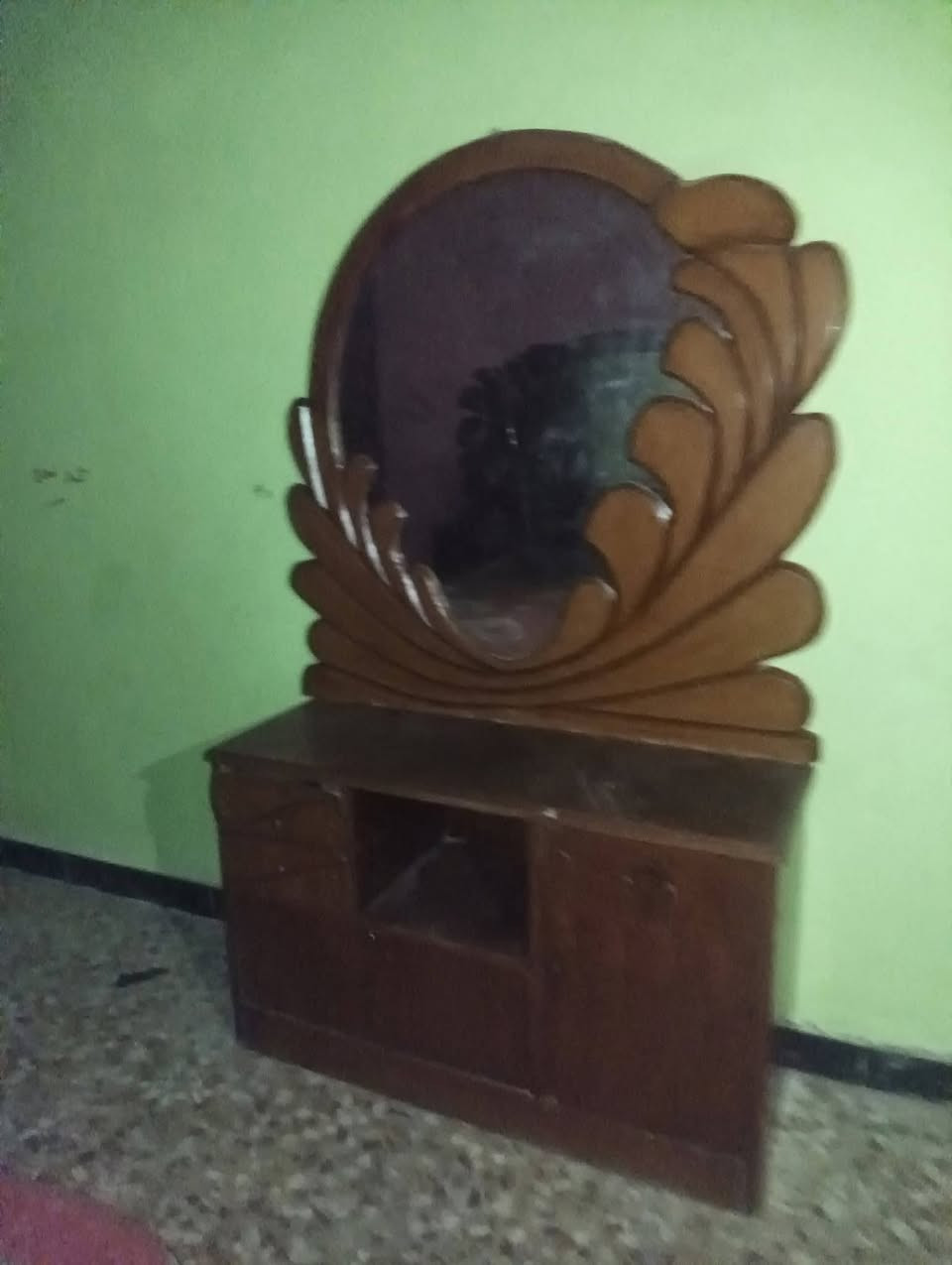 للبيع غرفه جربايه مرايه ميز زاويه مثل ماموضح بصور مكاني رميثة ب 150 بيه مجال


**إذا كنت صاحب هذا الإعلان وتريد حذفه لأي سبب، رجاءا أرسل رسالة إلى الدعم الفني**