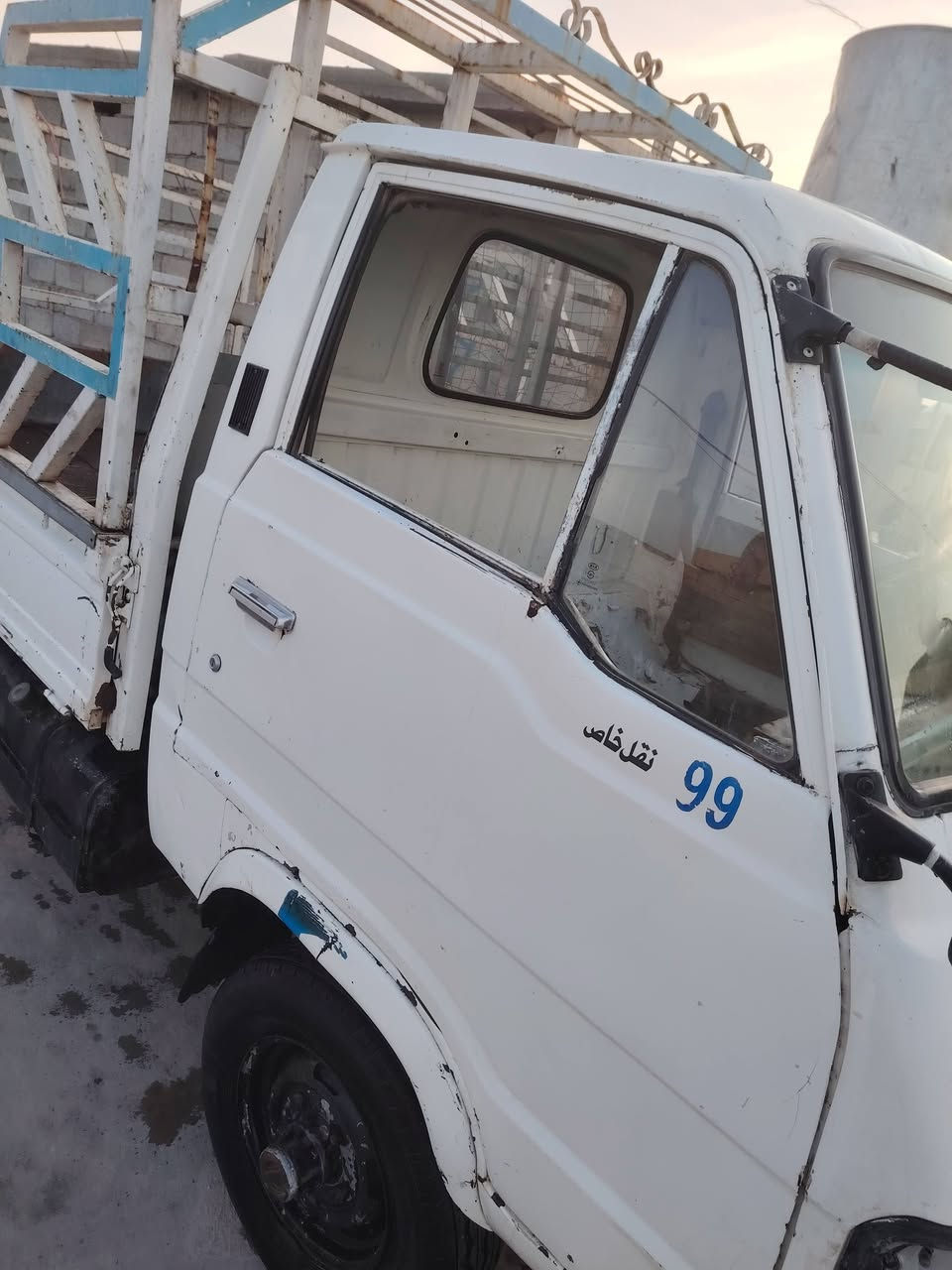 السلام عليكم كيه موديل 1998للبيع محرك جديد كير اكسل بشرط تأيرات تخم جديد سياره جاهزه مابيها اي نقص شرط تحويل وكاله كهربائيات كله شغاله السعر 30ورقه وبيها مجال مكان كركوك لاستفسار ***********
