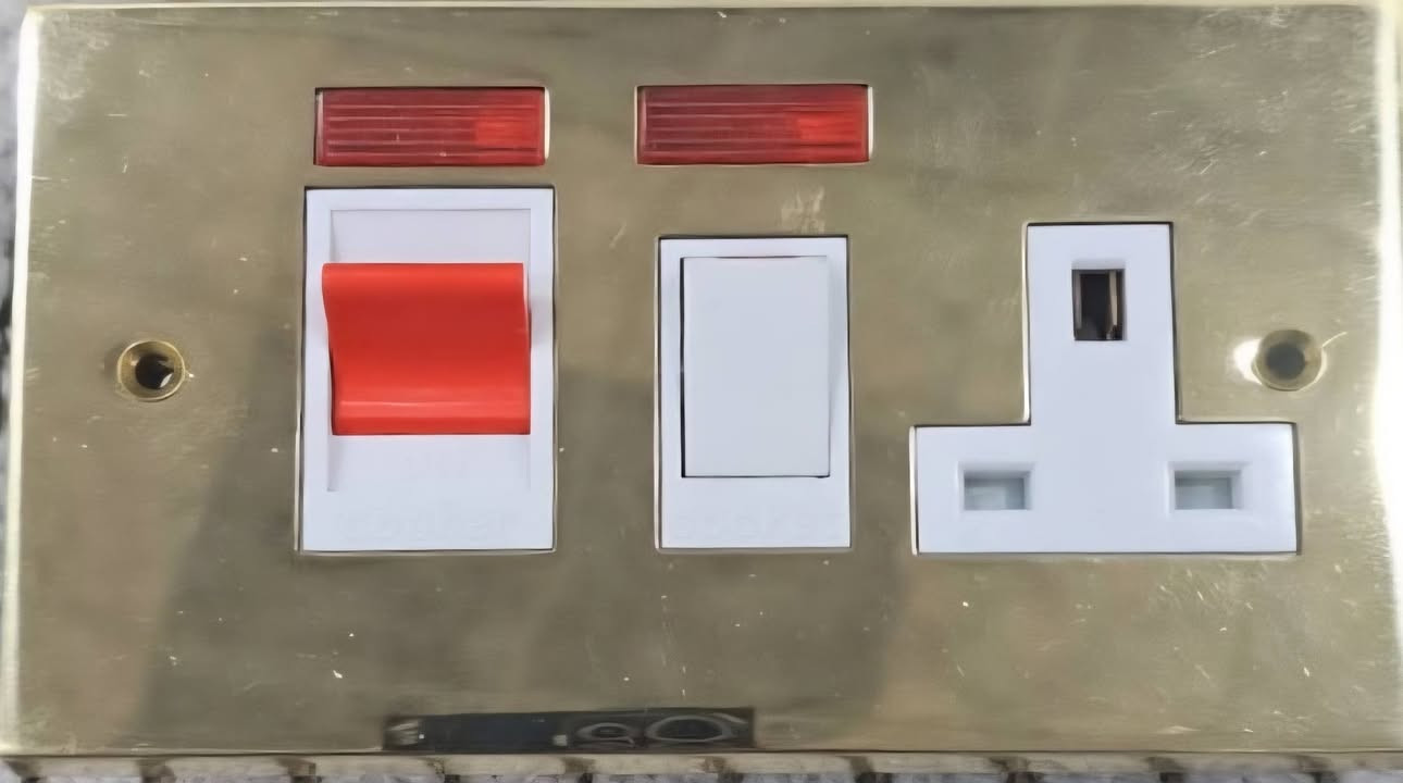 السلام عليكم قريبا راح توصلني ماركة فولكس انگليزي وسويجات إيطالي جديد الأسعار مناسبة جدا تحياتي لكم ***********
