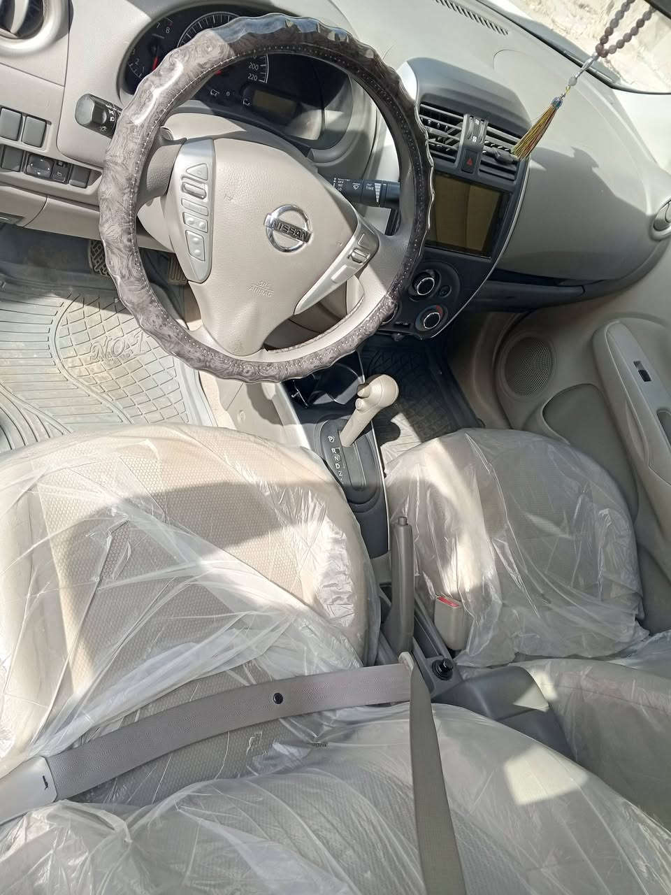 نيسان سني للبيع موديل2024
السعر 123$بيه مجال بسيط
السياره مكفوله كفاله عامه عده طخه بسيطه 
السياره ماشيه 24 الف
رقم اربيل وكاله أو تحويل
مكان السياره بغداد شارع حيفا
للتواصل
***********
متواجد واتساب
