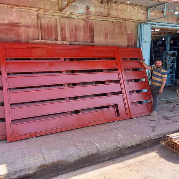 شبابيك محجرات سقايف كيسبان  فريمات  

عنوان قلعه سكر قرب حسينيه الشرق  *********** ***********
