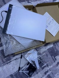 شاشة رسم • ٣ مستويات اضاءة • ورق A4