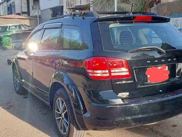 السلام عليكم ..مكلف بالنشر
السلام عليكم 
للبيع  سيارة جورني موديل 2018 محرك 2400 رقم بغداد انكليزي دولي هزة جديدة وسنوية جديدة لغاية سنة 2031 .
السيارة بأسمي شرط التحويل 7 راكب  ثلاث بصمات ( بصمة تشغيل +بصمةأبواب+ بصمةجنطة ) شاشة صغيرة وكامرة - تحكمات ستيرن - وبلوتوث  - ثلاث مخابأ سرية - محرك جديد موديل2020  وكير مكفولات - طخم تايرات جديد  - صدر امامي وخلفي بلادي- السيارة جديدة بلادية على وضع الشركة مكفولة كفالة عامة من التبديل و الصبغ عدا حادثها في امريكا تعديل وصبغ شبر من البنيد فقط جهة السائق 
مكاني بغداد حي اور للاتصال *********** يوجد واتساب 
السعر 150 ورقة
