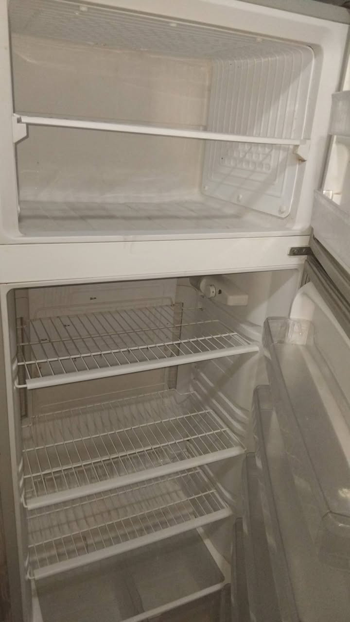 يوجد لدينه ثلاجات للبيع 
وصيانه ومراوس 
وغسالات وثلاجات 
ومجمده يتوفر بلادي 
عنوانه تكريت القادسيه 
***********
@إشارة
