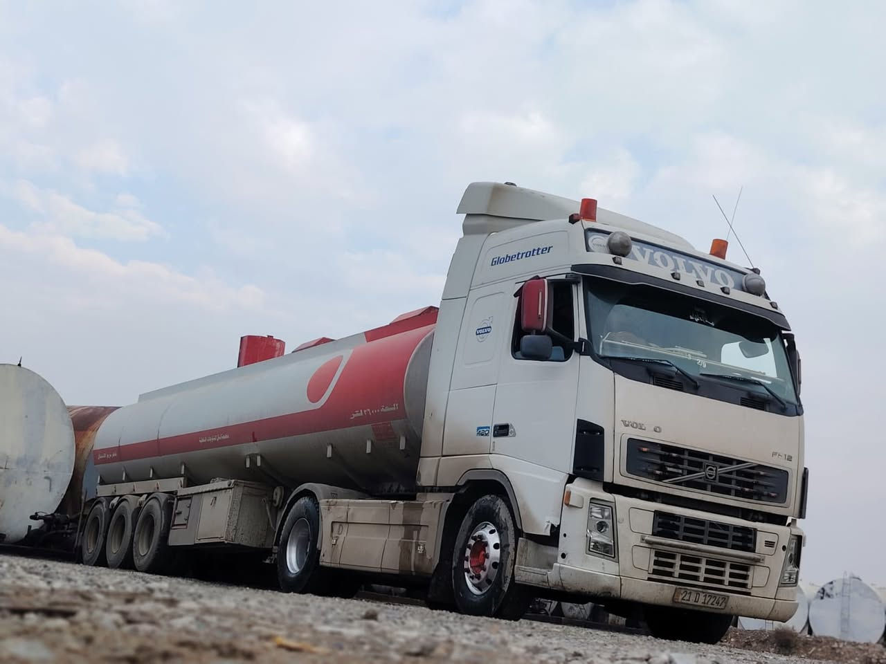 سلام عليكم فالفو للبيع ٢٠٠٣ 
سياره طوناج جي بي إس تصاريح امنيه 
برقيات بيها سياره دا تشتغل 
سياره تخمً تاير بيلر كهربائي 
رقم جديد اجنبي سليمانيه 
سياره عارضها ٢٧٥ $ 
الاستفسار ***********
