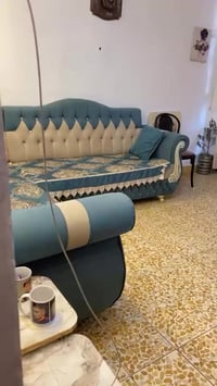 تخم ديوان • ٩ مقاعد • قابل تفاوض