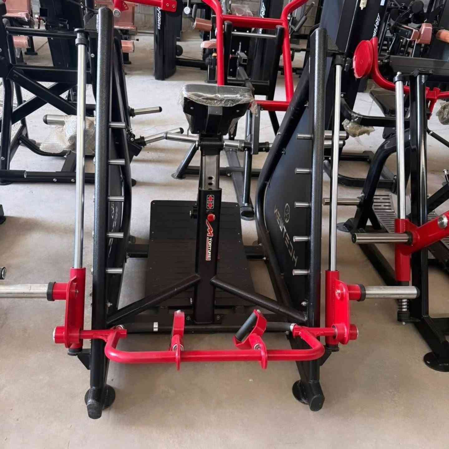 🔥 ارتقِ بمستوى ناديك بأجهزة ظهر احترافية صنعت للأبطال ، حيث توفر لدينا اجهزة سحب الظهر المنحني و مسند الصدر.
للتواصل : *********** / ***********
