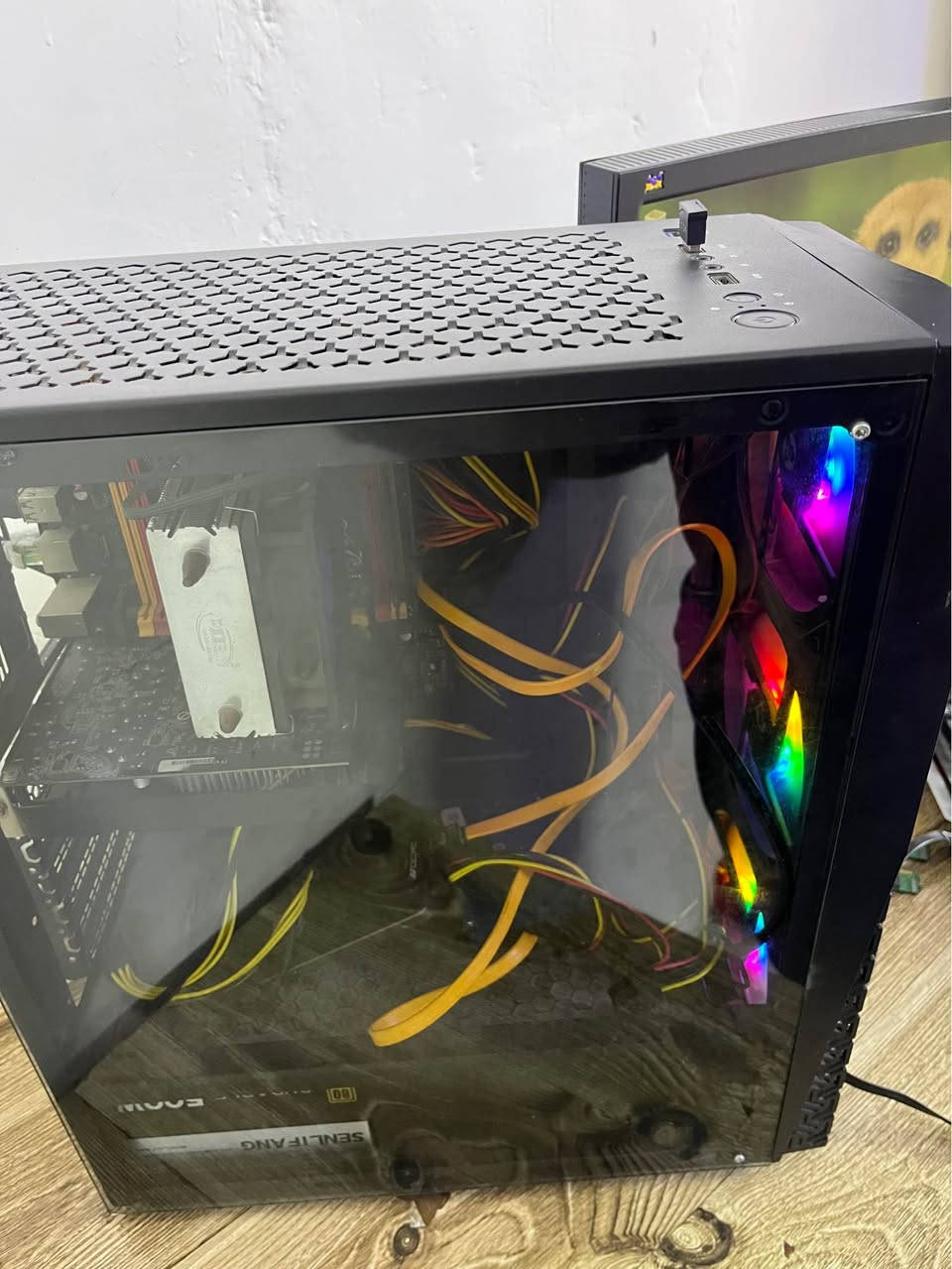 ‏سلام عليكم تجميع Gaming بسعر مناسب
‏كرت الشاشة 1050 ti 
الرام 16 drr3 
الذاكرة sdd 500gb 
Sdd ثانية 128
Hdd 500gb 
المذر بورد مصور شركة والبور سبلاي ايضا 500 واط 
المعالج زينون مذكور بصورة بغداد, العراق


**إذا كنت صاحب هذا الإعلان وتريد حذفه لأي سبب، رجاءا أرسل رسالة إلى الدعم الفني**