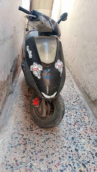شباب دراجه بريز للبيع السعر ٤٠٠ وخمسين وبيهه مجال قليل ‏‪07735760516‬‏