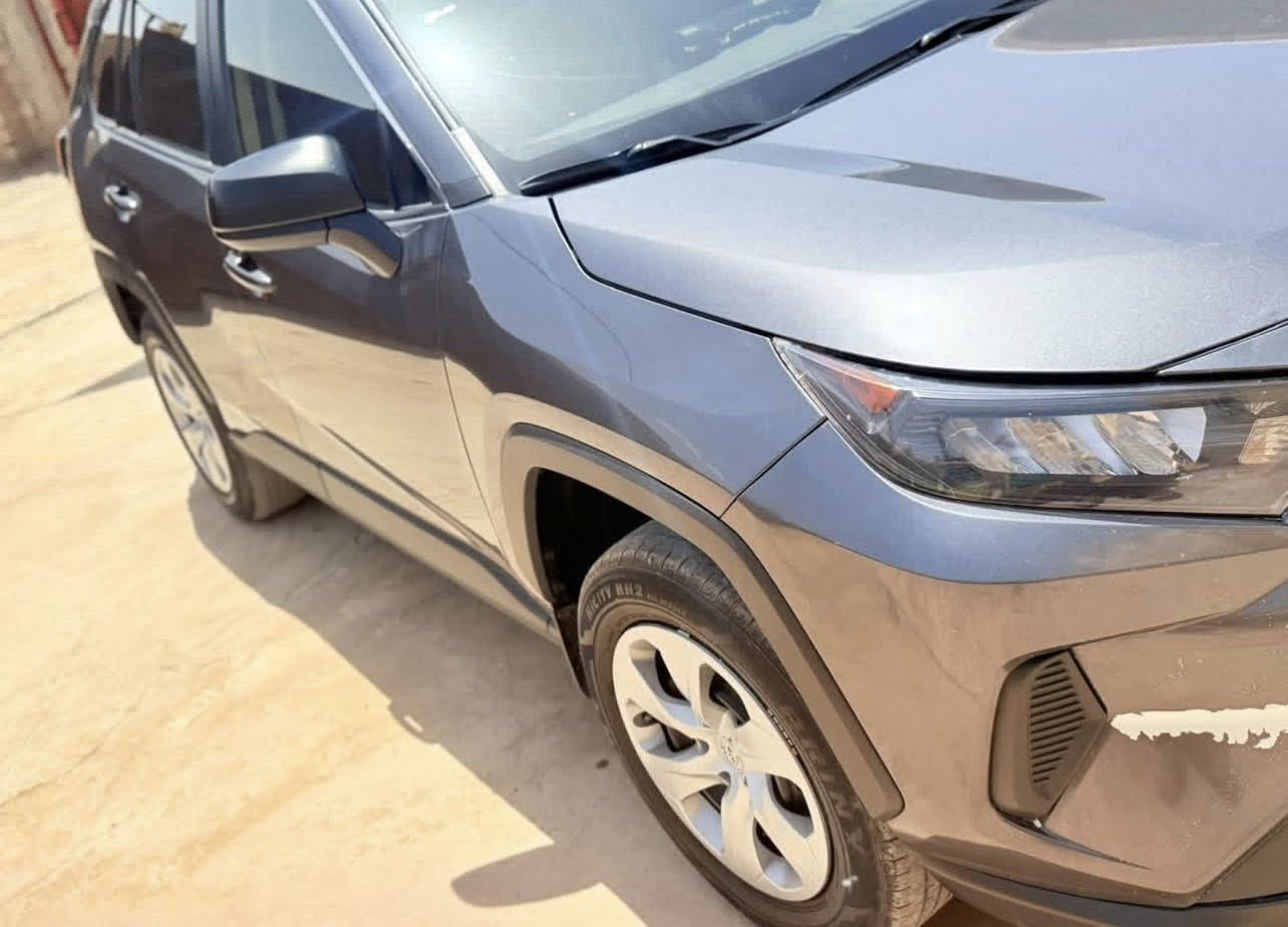 راف فور ٢٢ LE مواصفات  معروفه مرقم صلاح الدين حر  بدون  صبغ الضرر   بارد بالجاملق الخلفي الي ورا السكن  وبارد داخل الحوض فقط  السعر ٢١٥ ورقه وبيها مجال للاتصال 
***********
