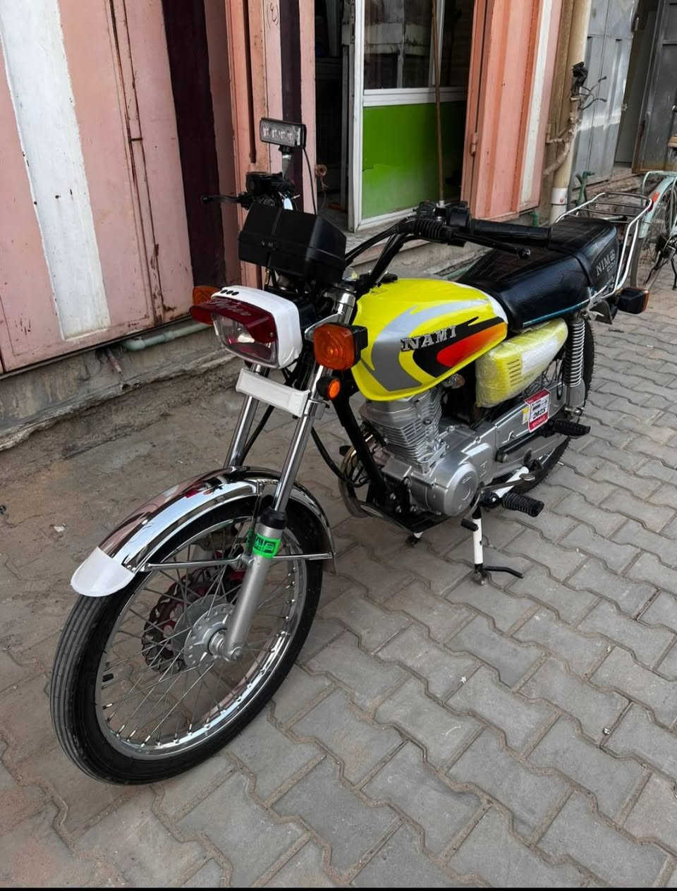 السلام عليكم اربعه كير نامه 23 اوراق اصولي ما معمره دراجه نضيفه مكان دراجه واسط الاستفسار *********** مكلف بنشر
