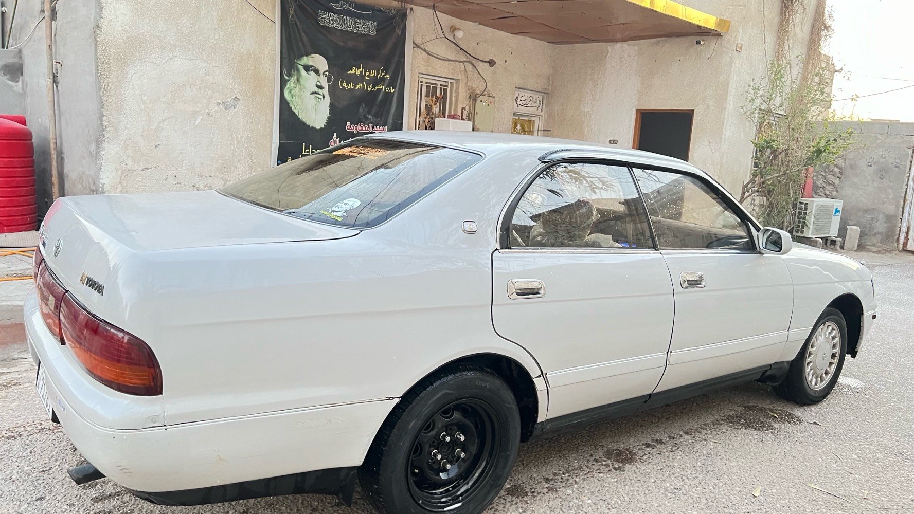 سلام عليكم بطة متصل البيع 
رقم الجديد سنوينه 2027 
مصبوغة جماليه تبريد كهربائيات كلها شغاله
مكفوله كص ونقل جثة مكاني البصره كرمة علي 
السعر54 بيها مجال حك الجيه 
***********