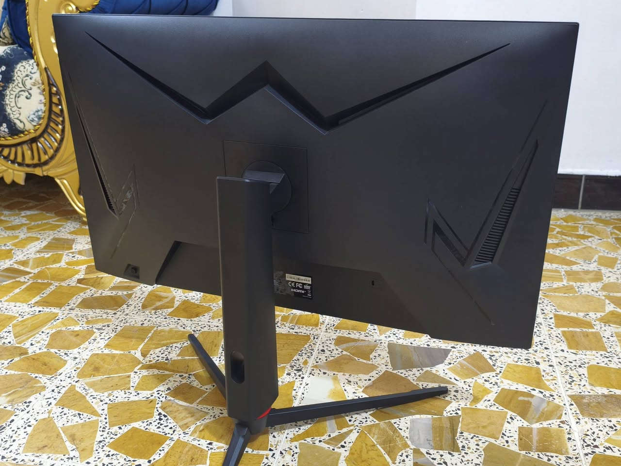 السلام عليكم
شاشة كيمنك من GALAX مستخدم قليل  دقة 165hz 2k سرعة الاستجابة 1mموجودة الكارتون مالتة مع كامل ملحقات 
السعر 275  
***********
