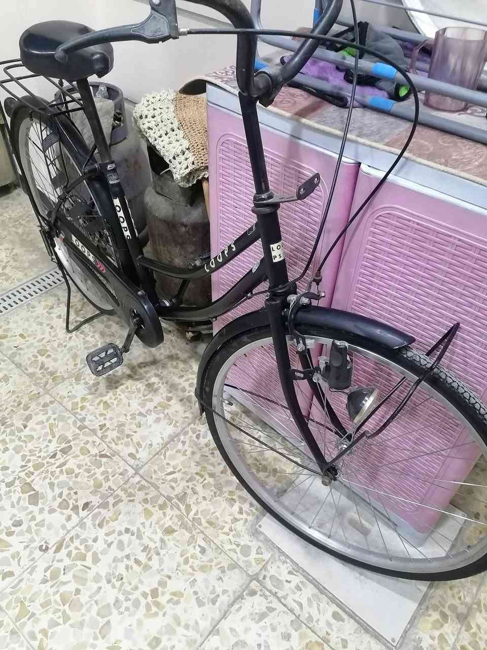 يا الله الهم صلي على محمد باسكل ماركه لوبس شركه عالميه موديل 2017 كفاله نضافه فول حاويه منزله ابيدي الباسكل ما مفتوح بعده كشنه الاصلي ما مبدل و استيرنه ما مصبوغ كامل مكمل طبعا القطعه معروضه للبيع سعره 100 وبيه مجال بسيط مكاني بغداد البياع الباسكل كامل للتواصل اكثر واتساب ***********
