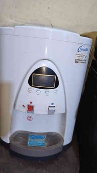 براد للبيع تصفية وحار +بارد مكلف بلنشر للاستفسار ع الرقم ٠٧٧١٢٣٩٤١٦٦